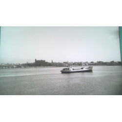 PAISAJE Y BARCO