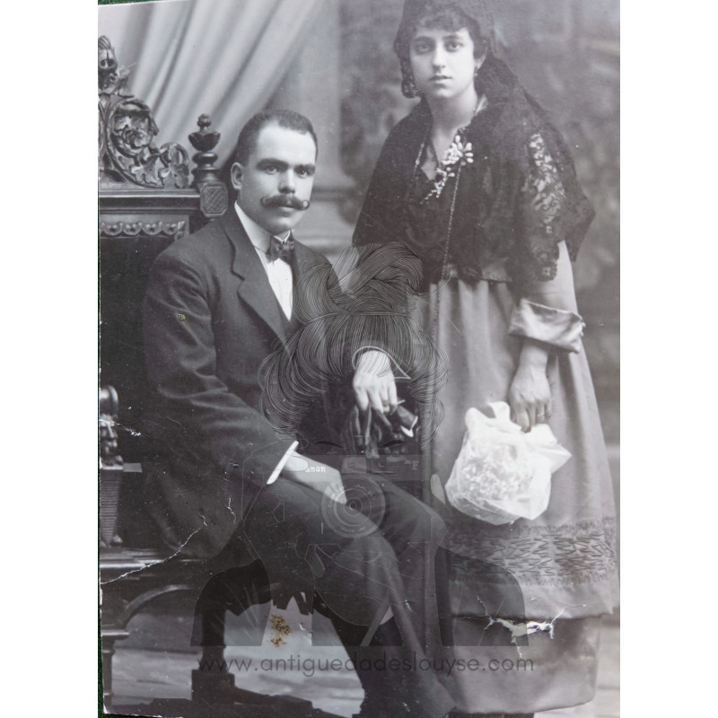 PAREJA CLÁSICA 1900