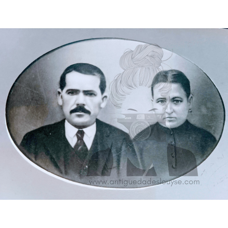PAREJA ANTIGUA  SIGLO XIX
