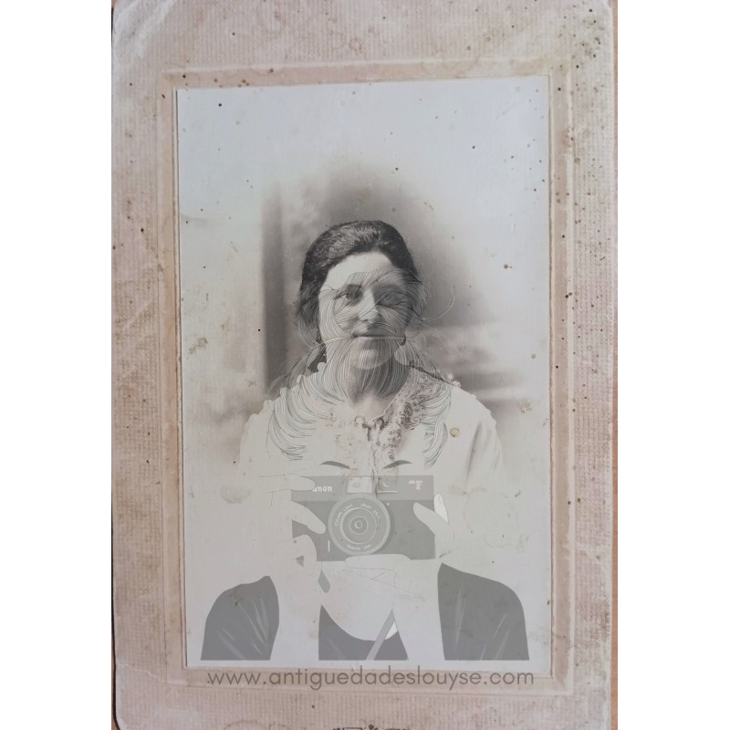 FOTO ANTIGUA DAMA S. XIX