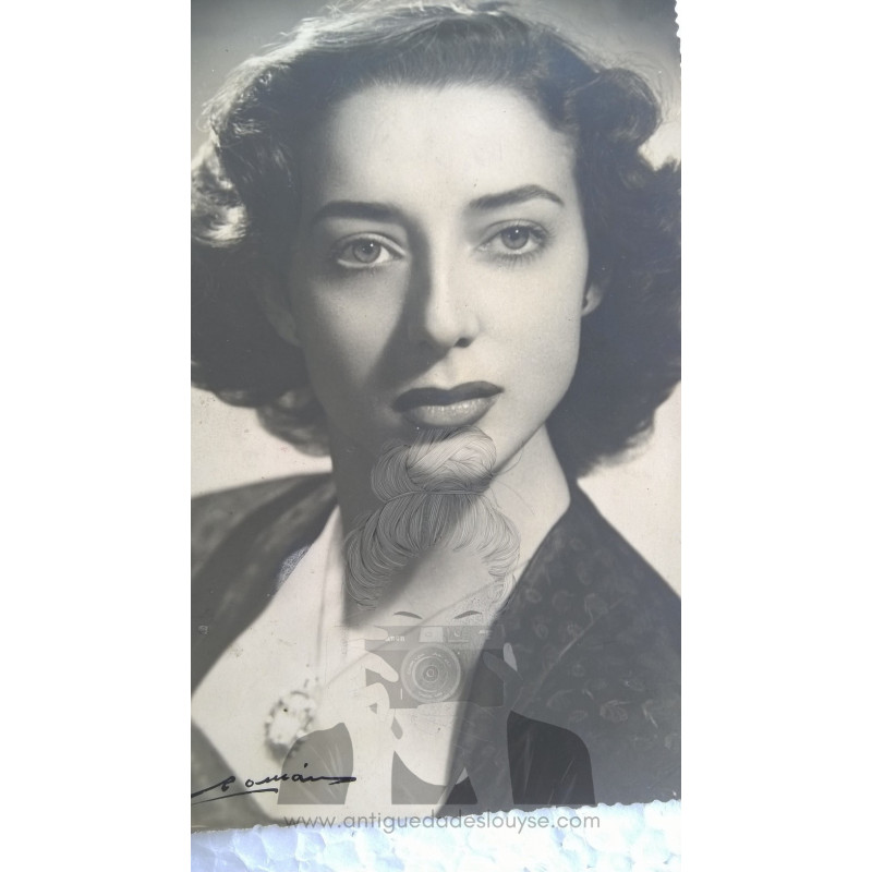 FOTOGRAFÍA MUJER JOVEN