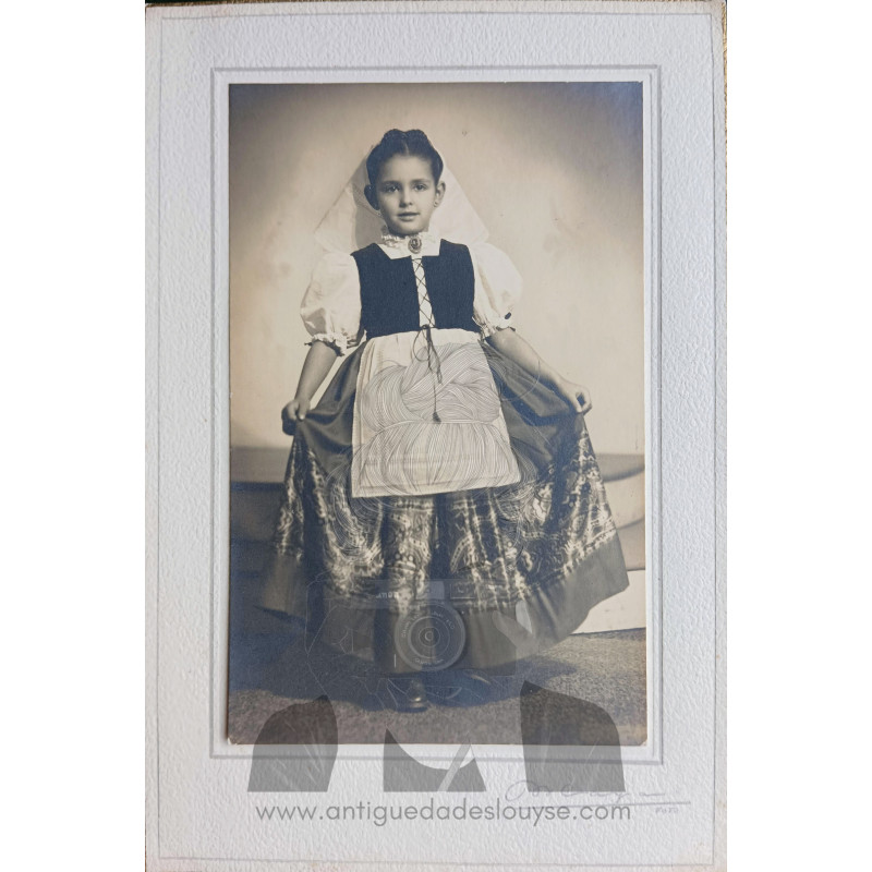 NIÑA TRAJE REGIONAL