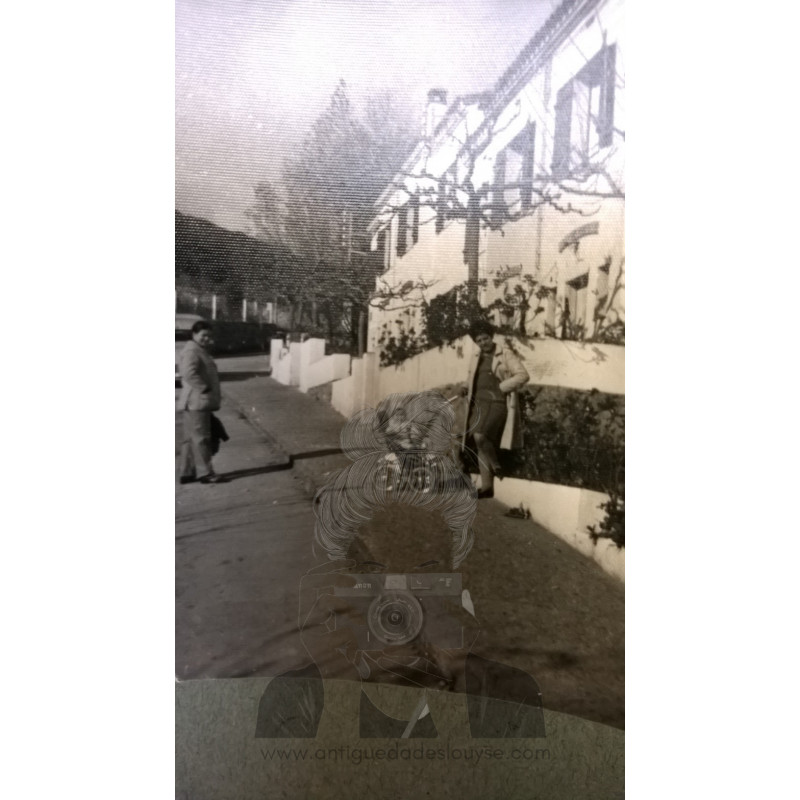 SEÑORAS Y COCHE NIÑO