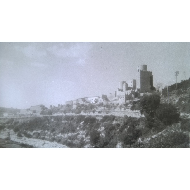 PAISAJE CON CASTILLO