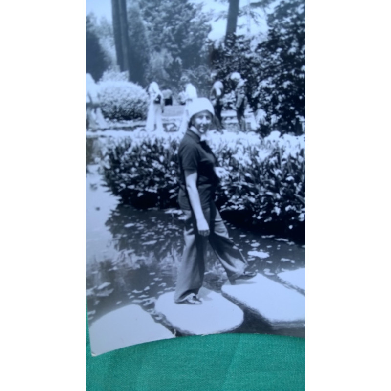 SEÑORA JARDÍN