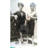 PAREJA  DE JÓVENES MUJERES