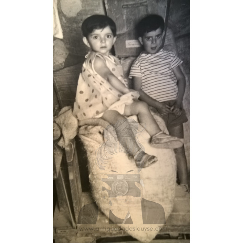 PAREJA DE NIÑOS