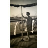 SEÑORA EN BARCO