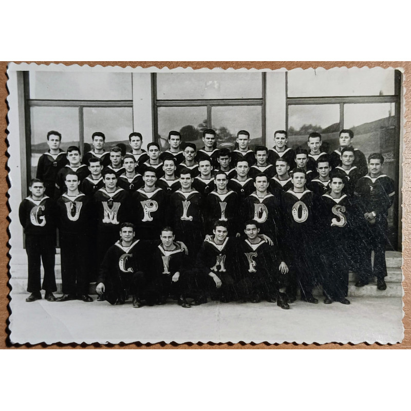 AGRUPACIÓN DE JÓVENES