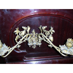 PRECIOSO PIANO  MODERNISTA FECHADO AÑO 1900. ADORNOS EN BRONCE ORIGINAL