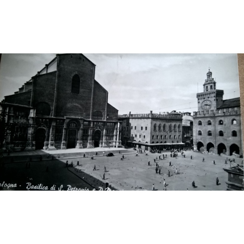 BOLOGNA. BASILICA