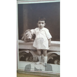FOTO NYSSEN NIÑO PEQUEÑO