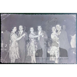 PAREJAS EN BAILE