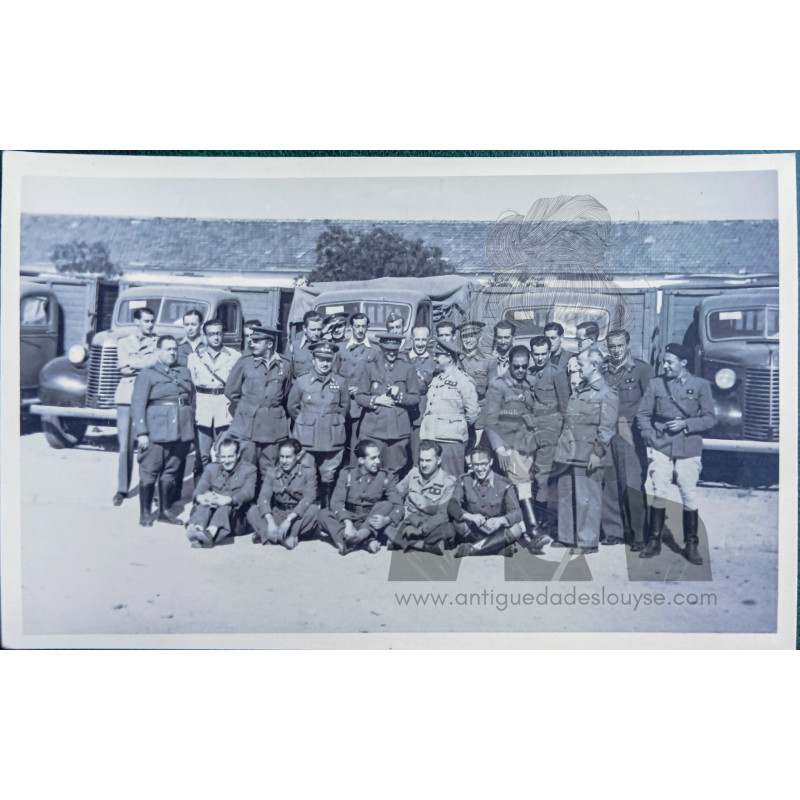 OFICIALES Y MANDOS EJÉRCITO (ejemplar 1)