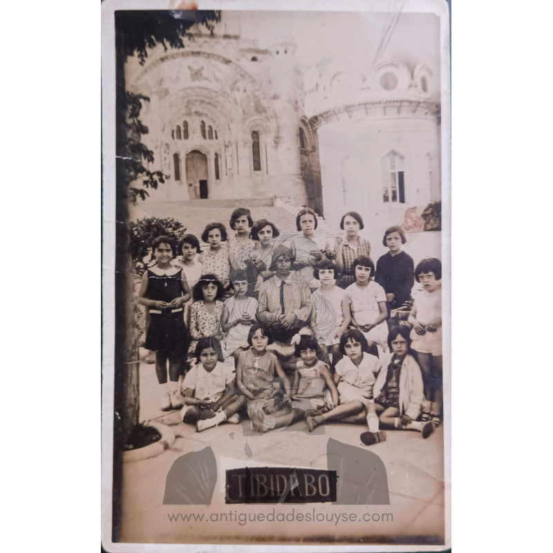 GRUPO DE ALUMNAS TIBIDABO