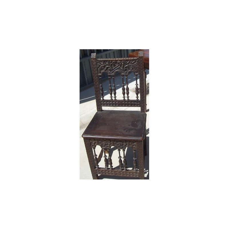 SILLA ANTIGUA DE BARILLAS