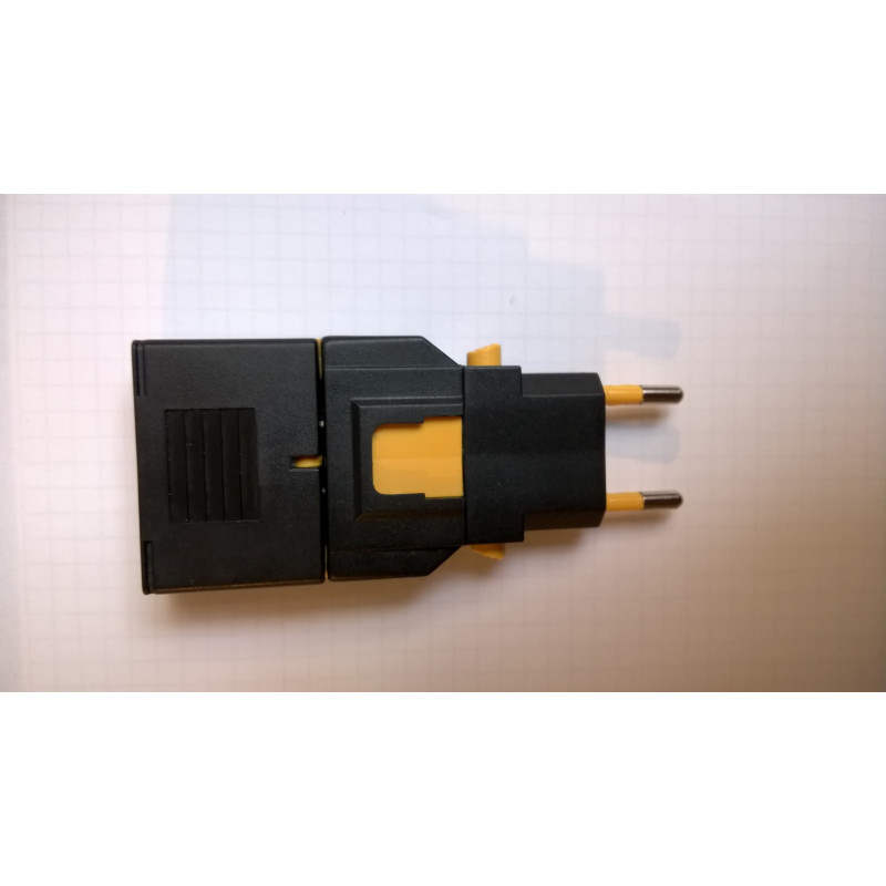 ARTICULOS DE ELECTRÓNICA. 16 CAJAS. 20 € por caja de 10 Unidades
