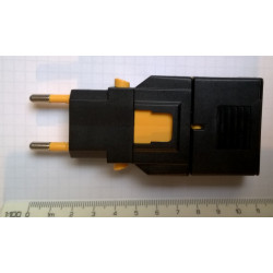 ARTICULOS DE ELECTRÓNICA. 16 CAJAS. 20 € por caja de 10 Unidades