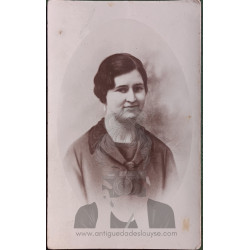SEÑORA EN 1910
