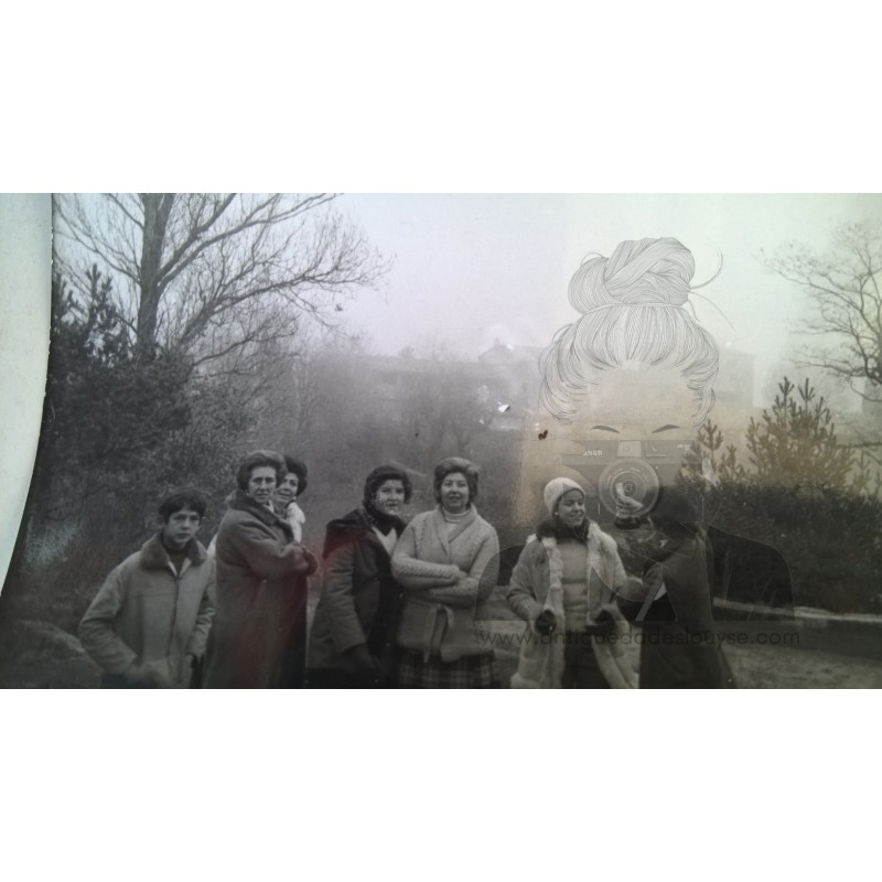 GRUPO FAMILIAR Y AMIGAS
