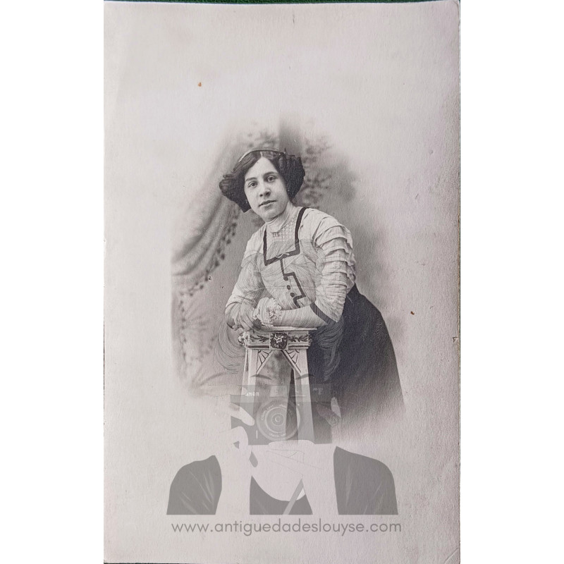 SEÑORA PRINCIPIOS SIGLO XX