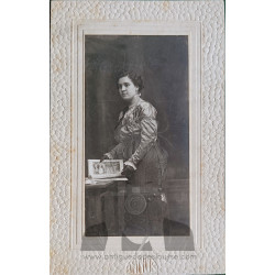 SEÑORA JOVEN 1913