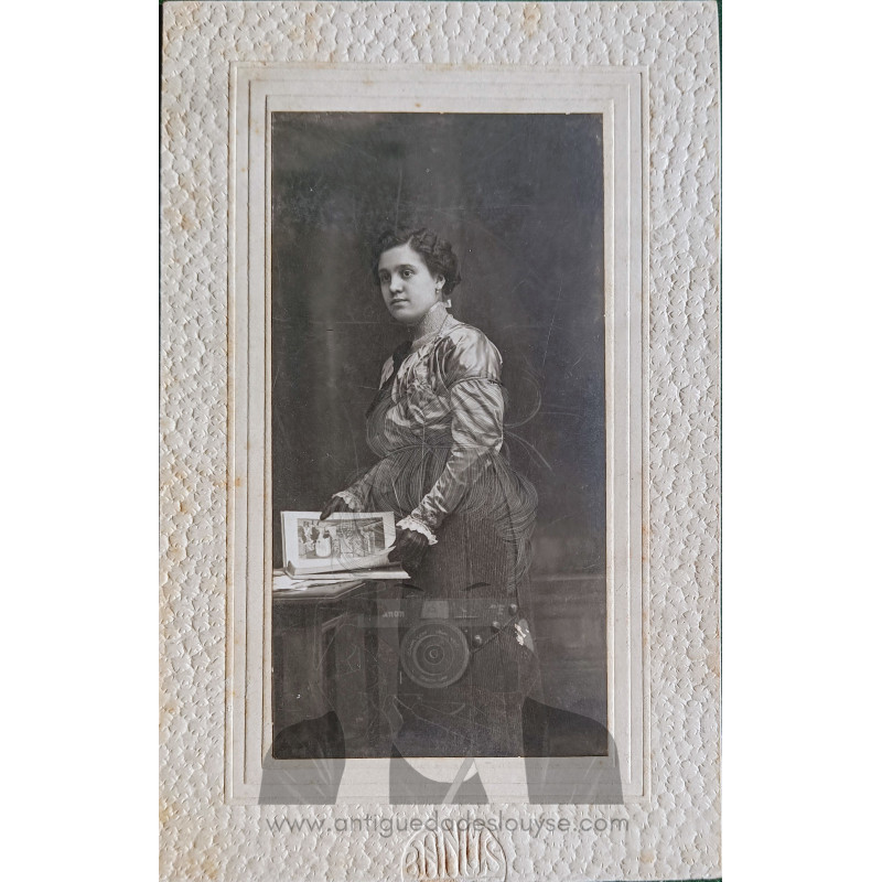 SEÑORA JOVEN 1913