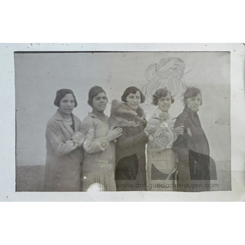 FOTO-POSTAL CINCO DAMAS
