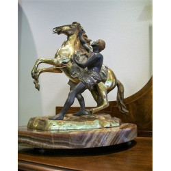 AURIGA Y CABALLO EN BRONCE