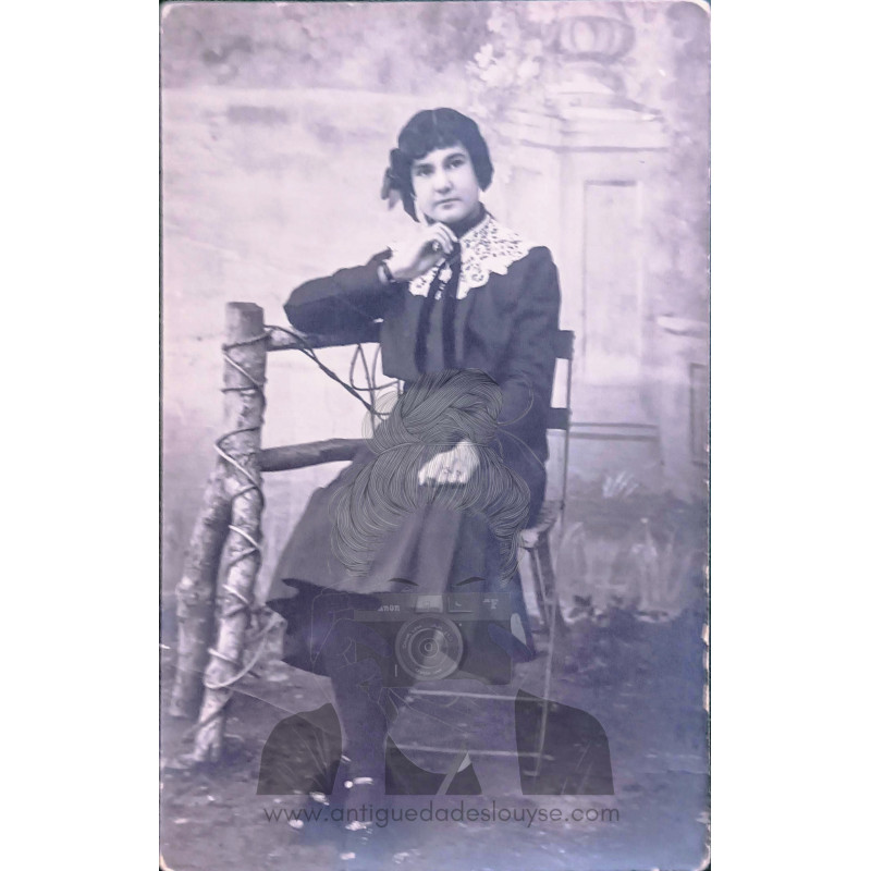 DAMA DE 15 AÑOS, SOBRE 1900