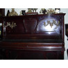 PRECIOSO PIANO  MODERNISTA FECHADO AÑO 1900. ADORNOS EN BRONCE ORIGINAL