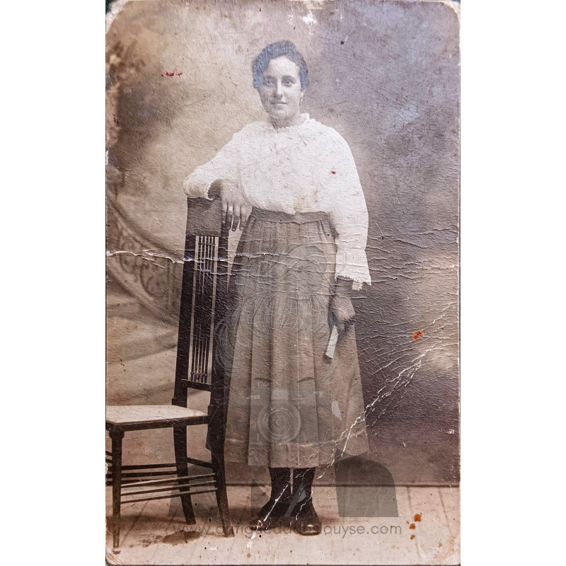 RETRATO DE SEÑORA ANTIGUA