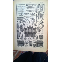 PETIT LARUSSE ILLUSTRÉ