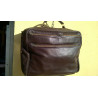 CARTERA DE MANO EN PIEL NATURAL