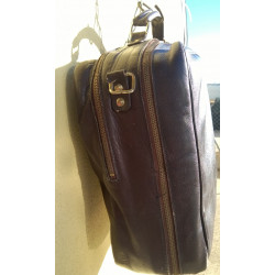 CARTERA DE MANO EN PIEL NATURAL
