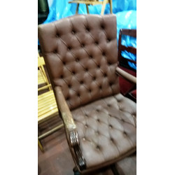 SILLÓN  ESTILO CAPITONÉ