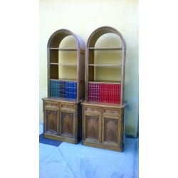 PAREJA DE LIBRERÍAS