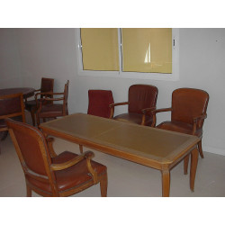 MESA ALARGADA FORRADA PIEL