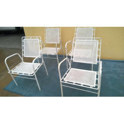 SEIS SILLONES DE HIERRO