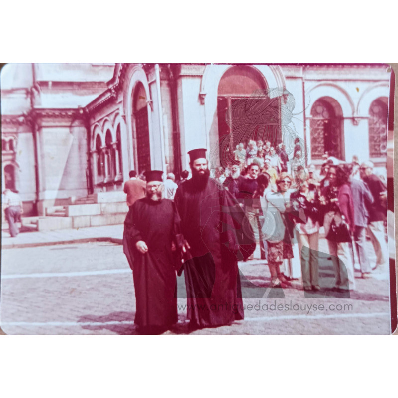 VARIOS MONJES ORTODOXOS IGLESIA