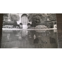 ESTANQUE  EN JARDÍN