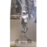NIÑA CON PALMA EN BARCELONA
