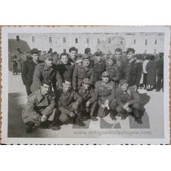 FOTO COLECTIVA DE MILITARES...