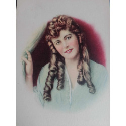 MUJER CON TIRABUZONES