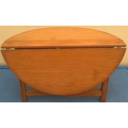 MESA CIRCULAR DE MADERA