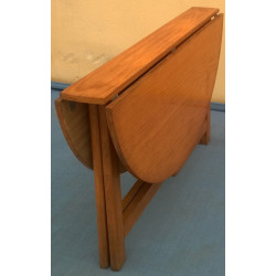 MESA CIRCULAR DE MADERA