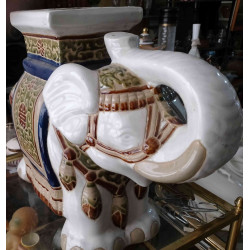 FIGURA DE ELEFANTE CERÁMICA VÍTREA