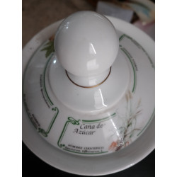 TARRO DE PORCELANA CON DIBUJOS  DIVERSOS EN EL EXTERIOR