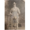 FOTOGRAFÍA DE CABALLERO CON SOMBRERO