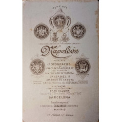 FOTOGRAFÍA S. XIX. NIÑA EN COJIN DE LA ÉPOCA. E. NAPOLEÓN